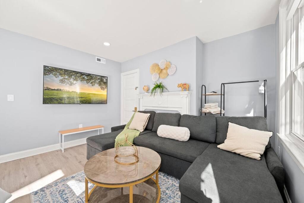 New! Cozy Apt In Center City! フィラデルフィア エクステリア 写真