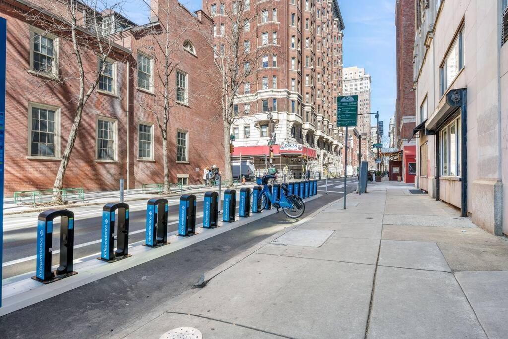 New! Cozy Apt In Center City! フィラデルフィア エクステリア 写真